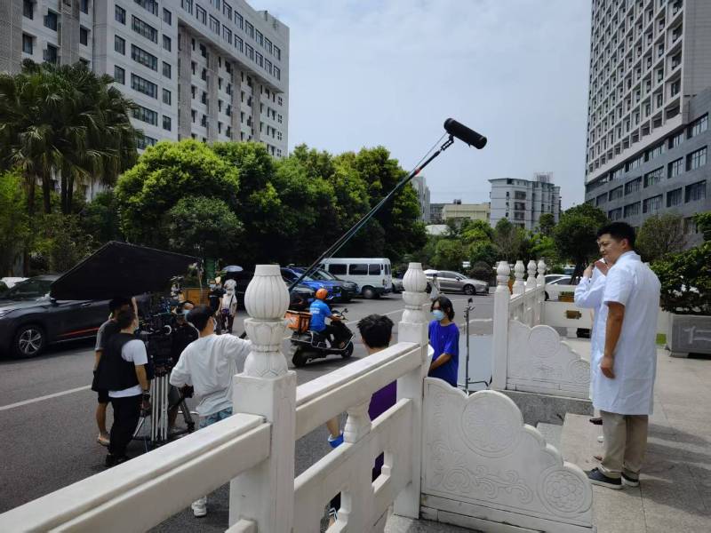 钟山县广告片拍摄公司低成本实现高规格制作的诀窍